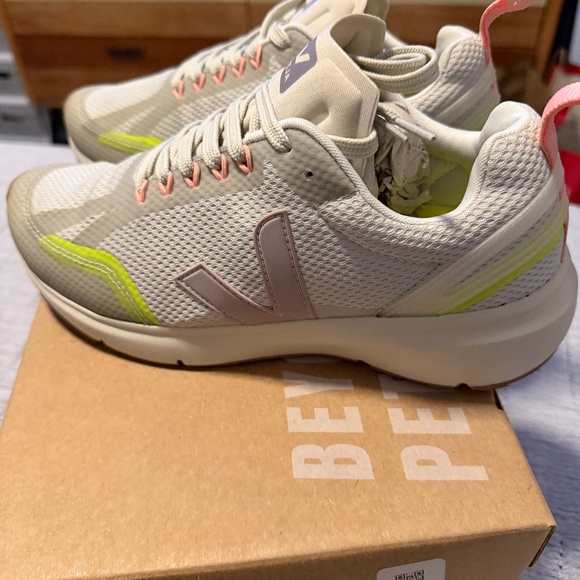 Veja Condor 2 Alveomesh in Natural Parme Size 39 - Picture 1 of 7